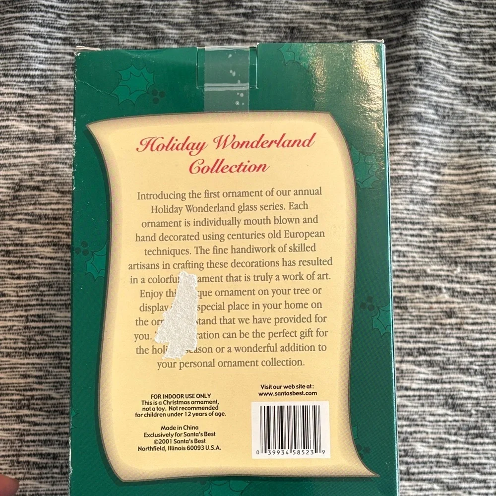 WONDERLAND delight ornament